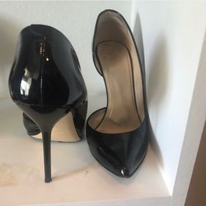 Gucci patent leather pumps